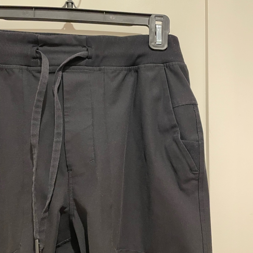 Men's Lululemon ABC Black Jogger Pants - Picture 2 of 6